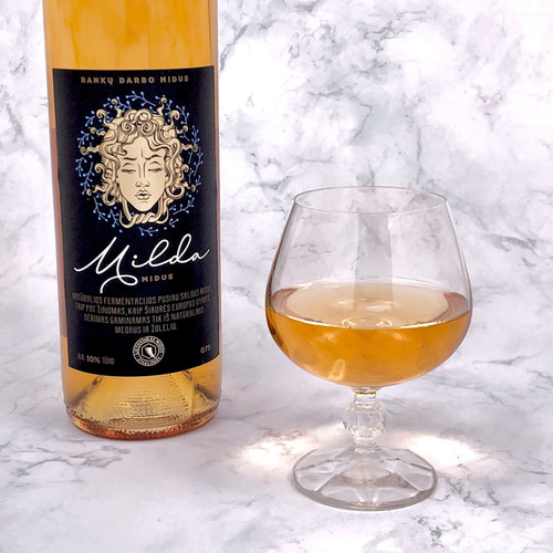 ハネムーンの語源になったハニーワインをご自宅で！蜂蜜酒ミード