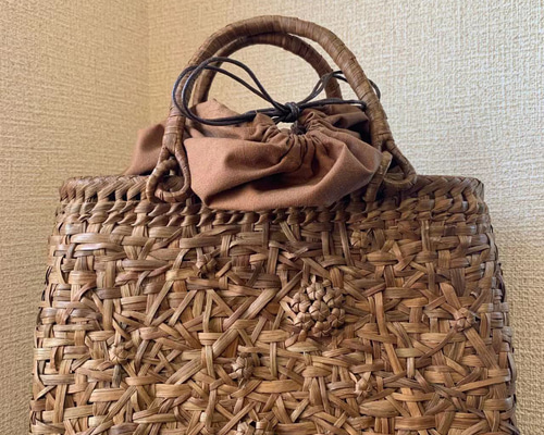 山葡萄 山葡萄かごバッグ 手作り 山葡萄籠バッグ 乱れ編み、花編み 内