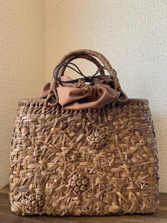 山葡萄 山葡萄かごバッグ 手作り 山葡萄籠バッグ 乱れ編み、花
