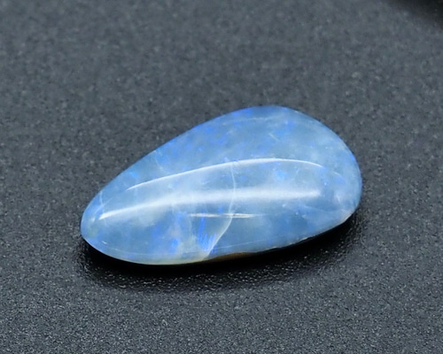 ボルダー オパール　(ブルー鉱石) ・再度値下げ ボルダーオパール 原石磨き オーストラリア産 5.99ct[240226206