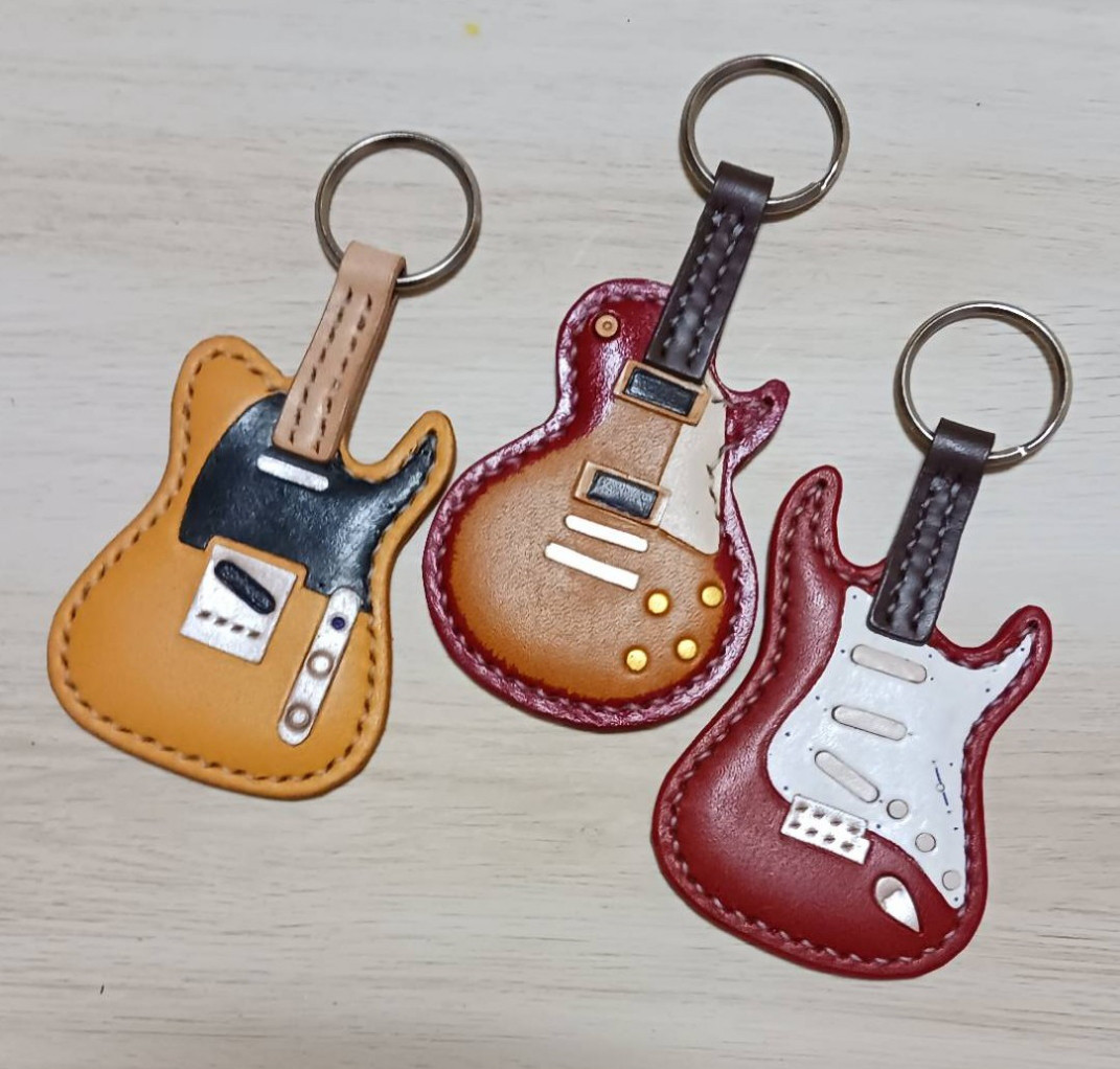 [受注製作]　エレキギター キーホルダー・リング　革 キーホルダー・リング　革 [受注製作]　エレキギター