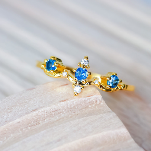 MR67】夏の海色 美しいロンドンブルートパーズのクラウンリング／K18YG