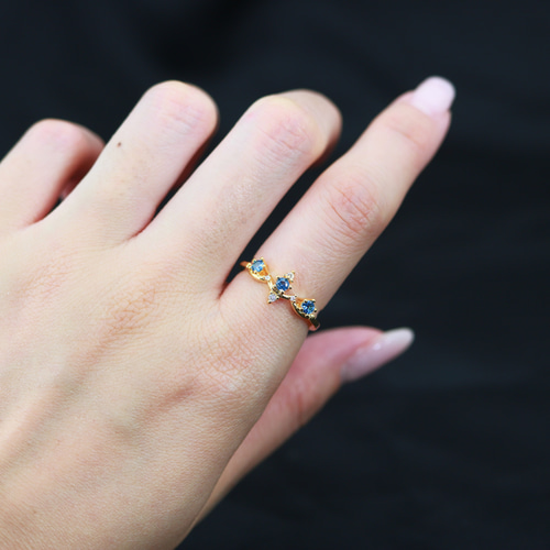 MR67】夏の海色 美しいロンドンブルートパーズのクラウンリング／K18YG