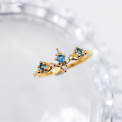 MR67】夏の海色 美しいロンドンブルートパーズのクラウンリング／K18YG