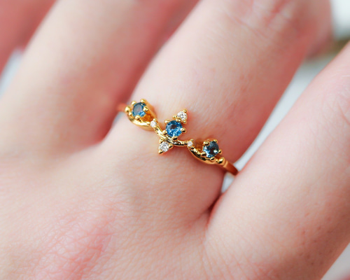 c70411d9f928b250954a0c4eb8dce5