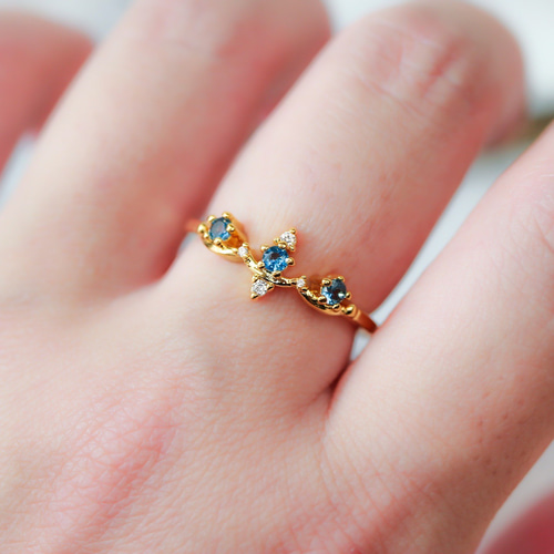 MR67】夏の海色 美しいロンドンブルートパーズのクラウンリング／K18YG