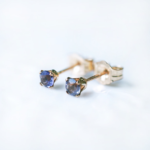 14KGF pierced earring with Iolite. 第7張的照片