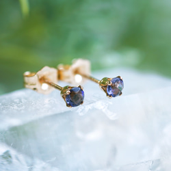 14KGF pierced earring with Iolite. 第10張的照片