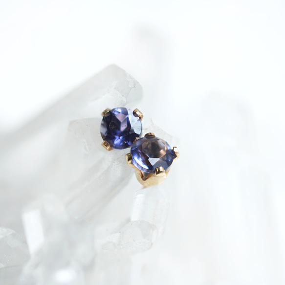 14KGF pierced earring with Iolite. 第5張的照片