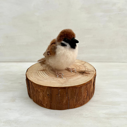 羊毛フェルト yuriさま　スズメ2羽　ハンドメイド　オーダー 羊毛フェルト yuriさま スズメ2羽 ハンドメイド オーダー 羊毛フェルト