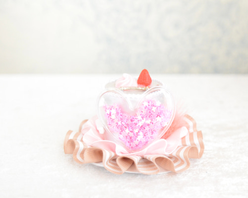 ヘアアクセサリー（いちごケーキなミニハット） ヘッドドレス