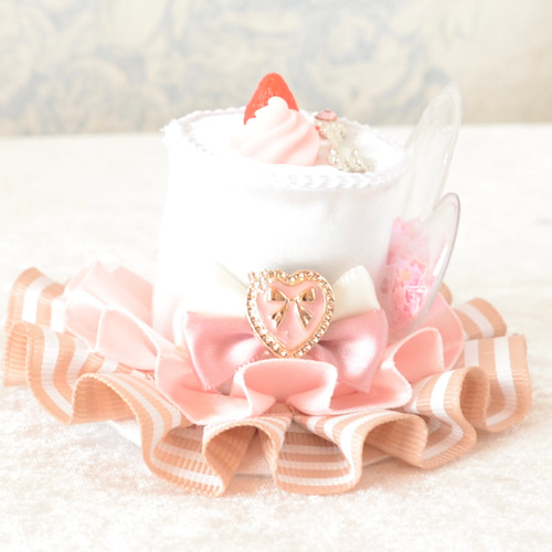 【50％OFF】 ヘアアクセサリー（いちごケーキなミニハット） ヘッドドレス ワンピース