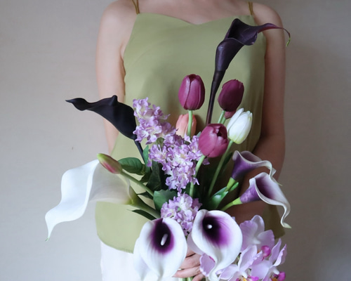 【2点セット】チューリップが可憐に彩る♪胡蝶蘭入り豪華ホワイトブーケ風 bd94c0cadc42de2ba059361d9833a7