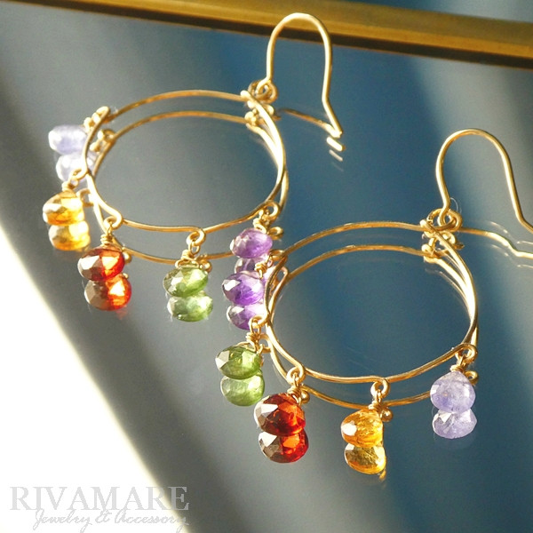 「実りの女神のアガタ」モザンビークガーネット タンザナイト シトリン グリーンアパタイト アメジスト フープピアス