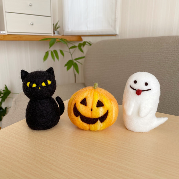 ✿羊毛フェルト✿まん丸お顔のbabyドラくん✿ハロウィン