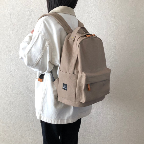 GRMPER ベージュ リュック セール】CONVERSE（コンバース）スニーカーロゴプリントバック