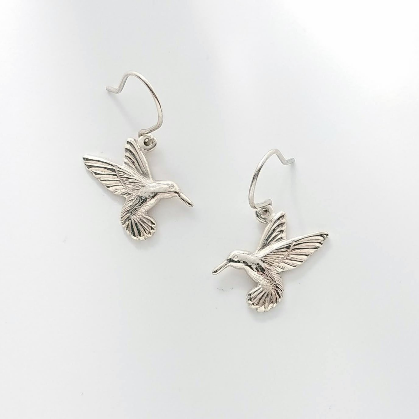 SILVER925　ハチドリのピアス