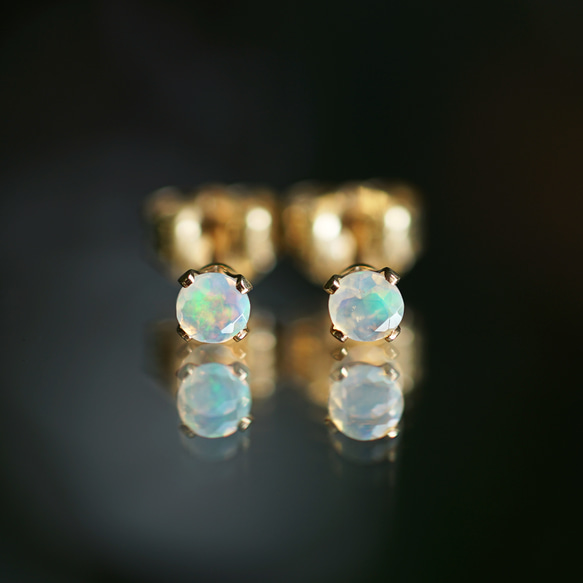 14KGF Pierced earring with Opal 第1張的照片