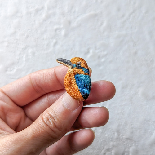 【ミヤコショウビン】ビーズ刺繍ブローチバッグチャーム ミヤコショウビン】ビーズ刺繍ブローチバッグチャーム