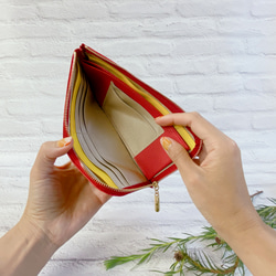 薄くて軽くて大容量なL字長財布 14枚カードポケット 牛革シュリンク レッド 日本製 4枚目の画像