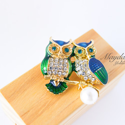 『寄り添う可愛いフクロウのブローチ』　秋 4枚目の画像