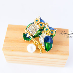 『寄り添う可愛いフクロウのブローチ』　秋 5枚目の画像