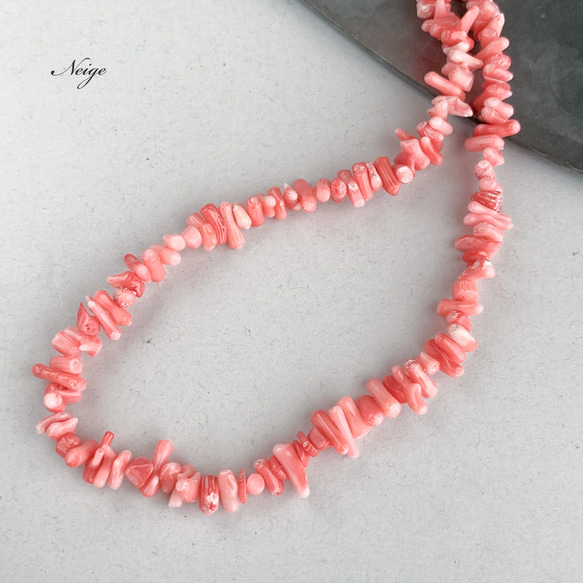 【再入荷】コーラル 珊瑚（染・ピンク）さざれスティック 天然石パーツ 1枚目の画像