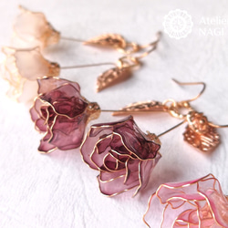 old rose pierced earring /clipped on earring 第2張的照片