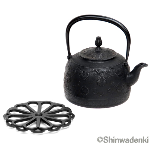 在庫限りで販売終了】工房和秋 金野和秋作 南部鉄器 鉄瓶 丸形松