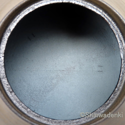 南部鉄器 鉄瓶 刷毛目（さび茶仕上げ）1L 内面素焼き・酸化被膜仕上 日本製 ガス・IH対応 6枚目の画像