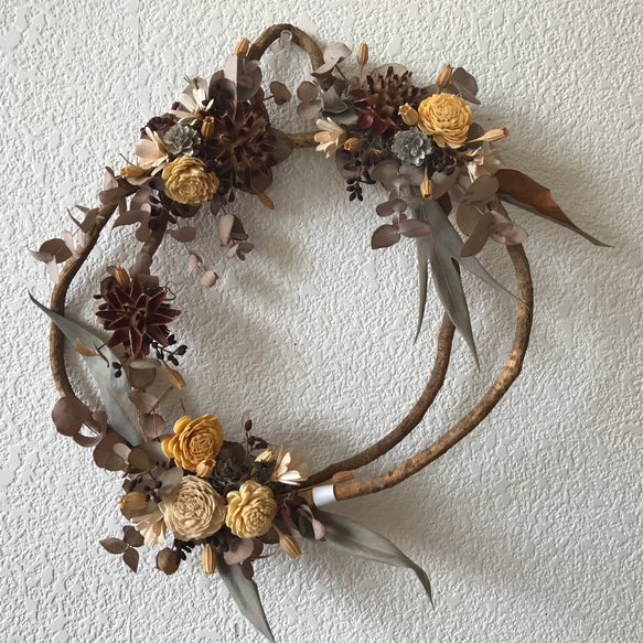 カズラのリース SALE♬（4800円⇒4000円）自由なスタイルで飾れるカズラのリース