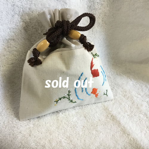 金魚刺繍の巾着 巾着袋 y.chaco 通販 10139174｜Creema(クリーマ)