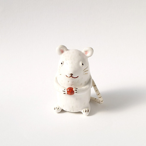 ちょこんと座ってるネズミさん （子）干支ミニ置物 陶器 その他置物