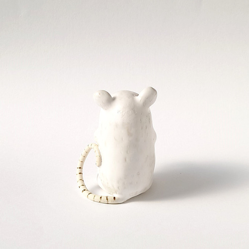 ちょこんと座ってるネズミさん （子）干支ミニ置物 陶器 その他置物