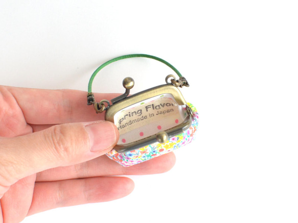 Tiny kiss lock purse keychain "Royal Oak House" Green [101] 第4張的照片