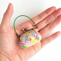 Tiny kiss lock purse keychain "Royal Oak House" Green [101] 第3張的照片