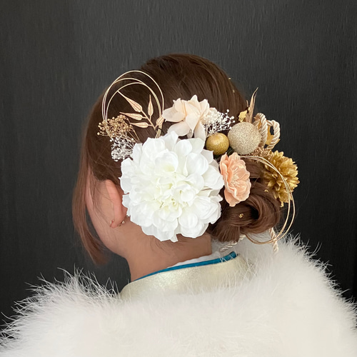 両サイドに華やぐ髪飾り 成人式 前撮り ダリア ホワイト 卒業式 結婚式
