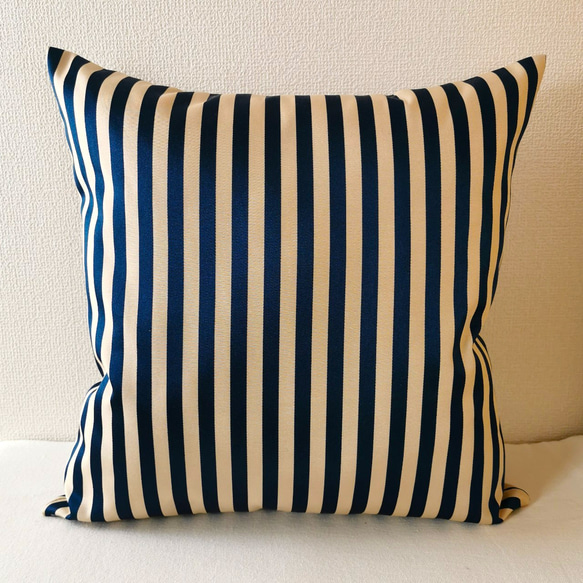 ラスト1] ダークブルー＆ベージュ 大人っぽいストライプ柄 クッション