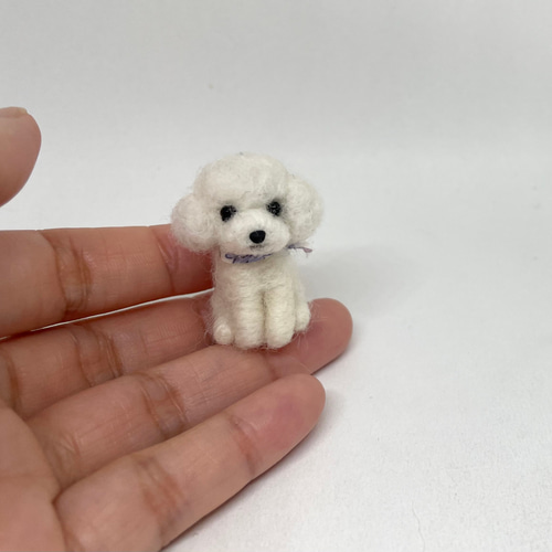羊毛フェルト ミニチュアマスコット トイプードル 白 羊毛