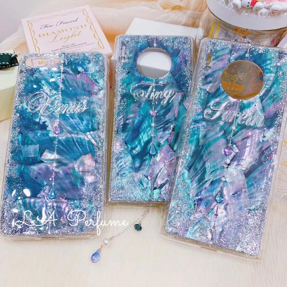 名入れ♡天然シェル キラキララメ✨ドロップハートチャーム 付き⭐︎グリーンブルー系カラー オリジナルケース スマホケース 12枚目の画像