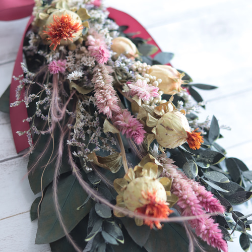 キャンドルケイトウ＆紅花のユーカリスワッグ＊プリザーブドフラワー