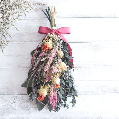 ドライフラワー☆可愛い大きめリース ☆ユーカリ、紫陽花、ケイトウ