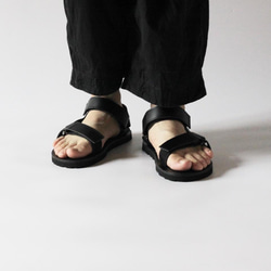 【即日発送／送料無料】足に馴染むレザーサンダル 「Sandals (black)」 2枚目の画像