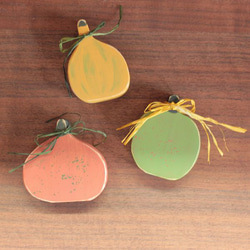 かぼちゃ 手描き ３個セット｜ハロウィン オブジェ 手描き 木製 デコレーション 秋 置物 ペイント 6枚目の画像