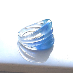 ガラスの指輪　波と海色 ガラスのリング 1枚目の画像