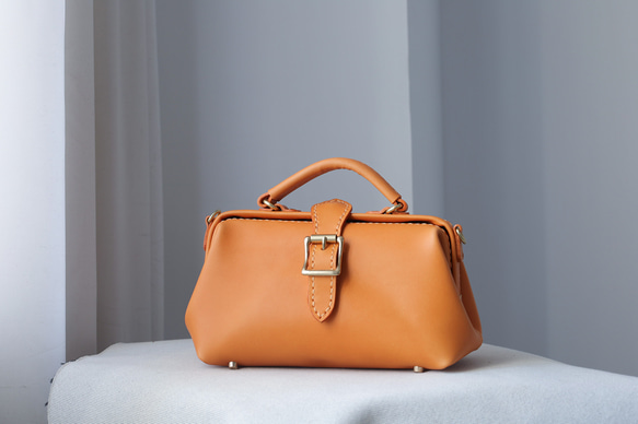 【Kansen-ha】非常受歡迎！橫扣包，手工皮革單肩包，女士款，全手工縫製，母親節的完美之選。 第6張的照片