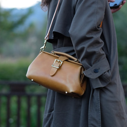 [Kirisen-ha] 非常受歡迎！橫式小包，女士手工皮革單肩包，全手工縫製 第1張的照片