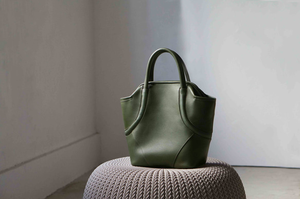 がま口風ハンドバッグM-sizeエストレーラシリーズ＃green《送料無料》 1枚目の画像