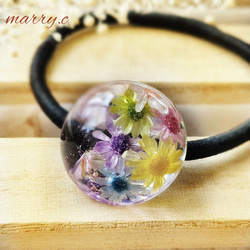 再販【幸せを運ぶ】四葉のクローバーとミモザのレジンヘアゴム＊選べる