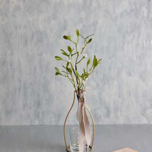 ヤドリギ】｜アーティフィシャルフラワー 花瓶アレンジ| 冬｜ギフト